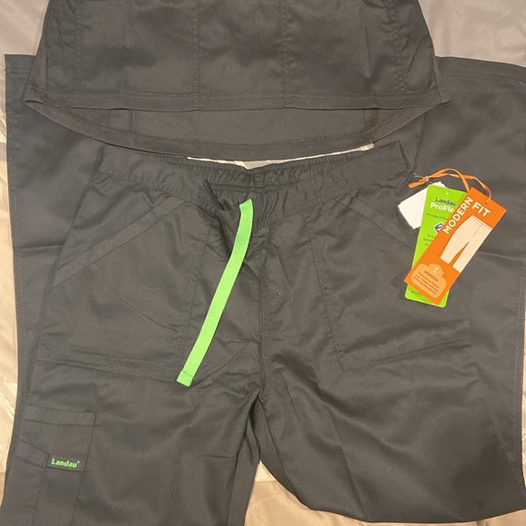 SOLD! 2 identical Landau sets - Picture 2 of 3